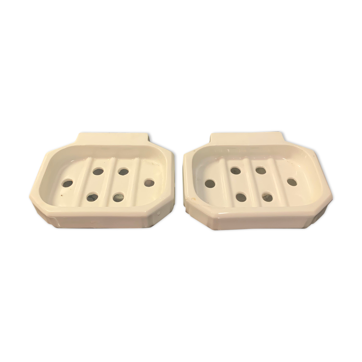 Pair of soap holder year 30