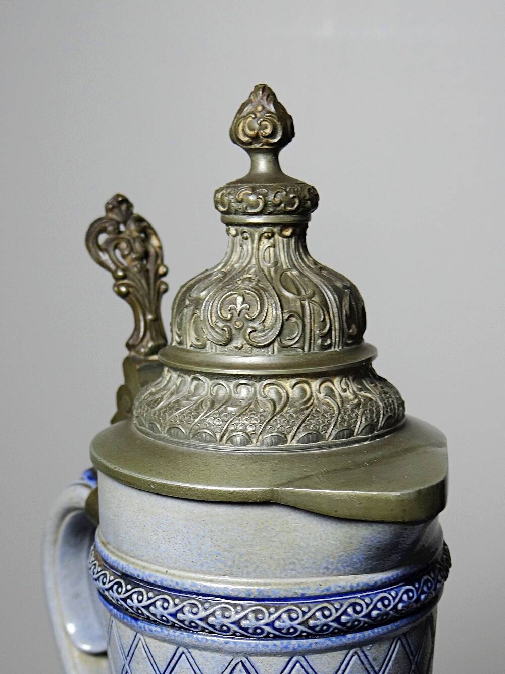 Large beer pitcher in salt-glazed stoneware and pewter, Germany, Westerwald type