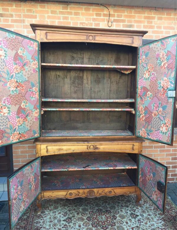 Buffet en merisier Louis XV