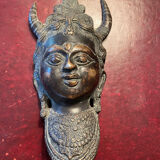 Masque déesse en bronze