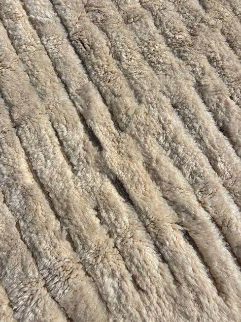 Moroccan Berber Mrirt rug in tobacco brown wool, black weave – 210 × 300.