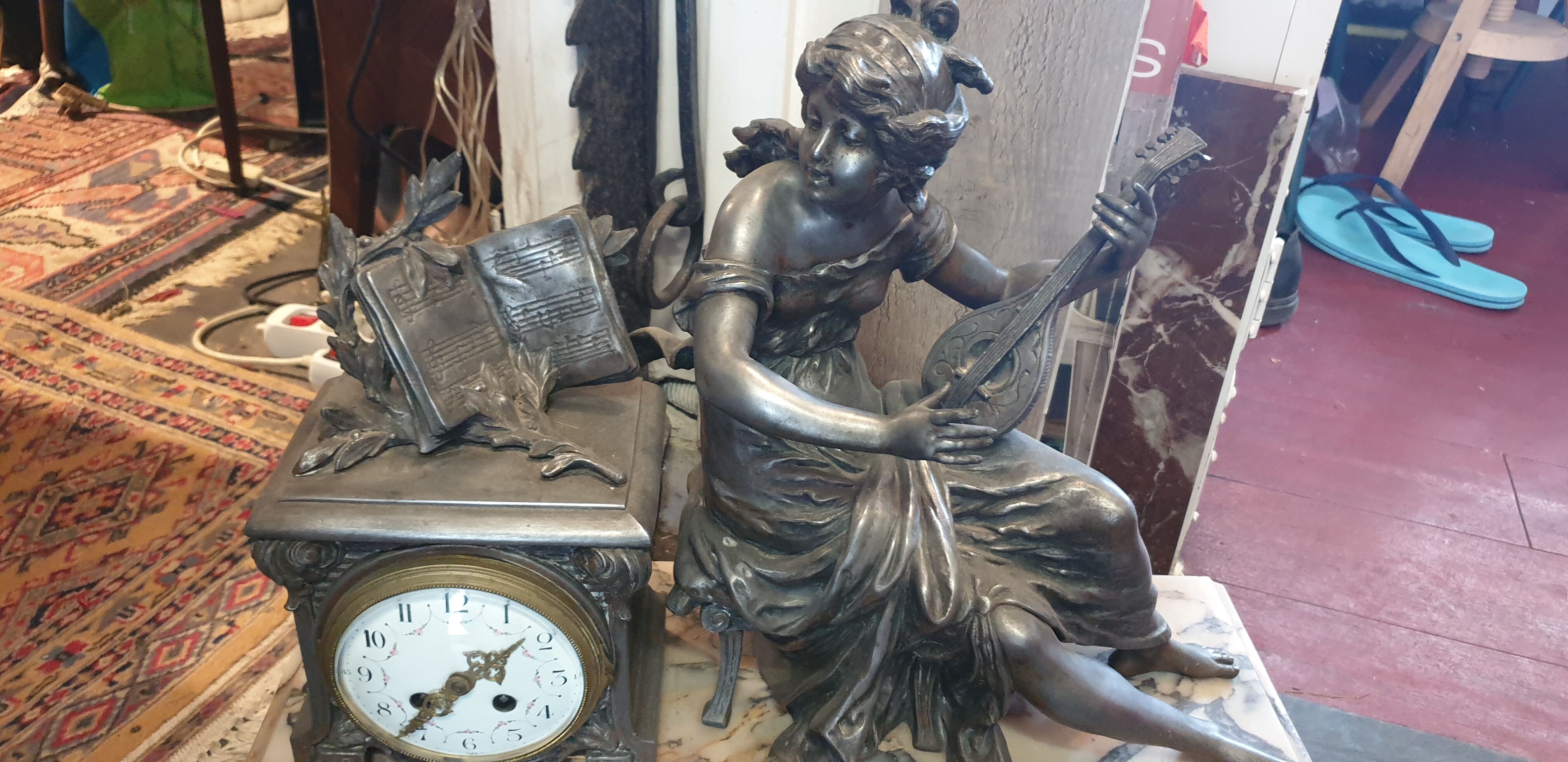 Pendulum allegory music