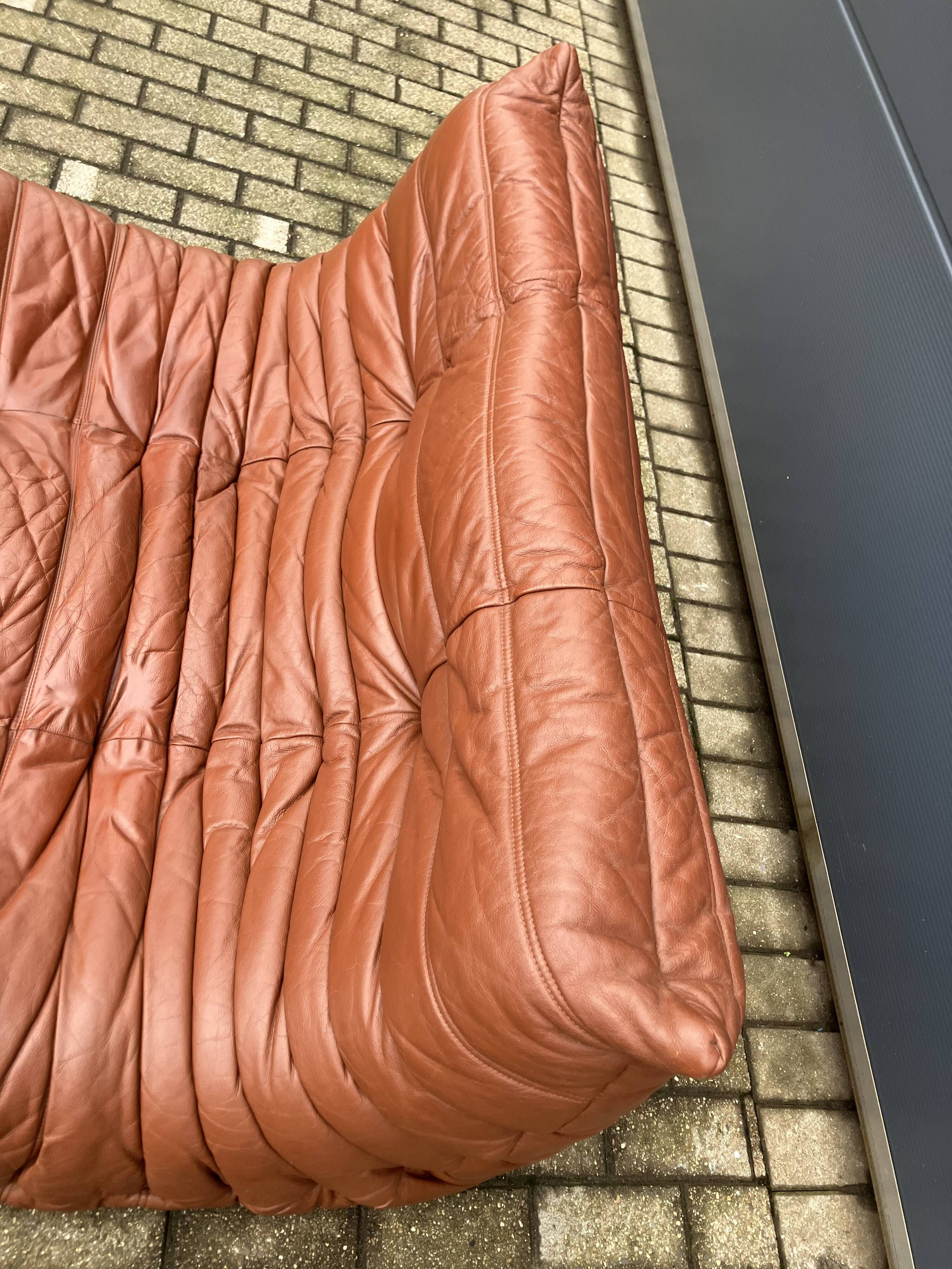 100% original vintage Cognac leather Togo Ligne Roset 2zit