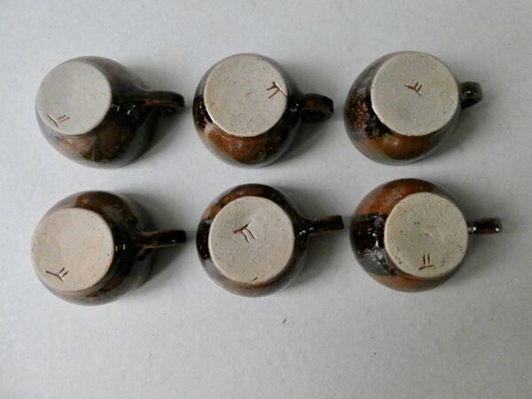 Set de 6 tasses en grès émaillé Pierre Bernier et Isabelle Roger, années 80