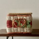 Vintage sewing basket in rattan and floral fabric