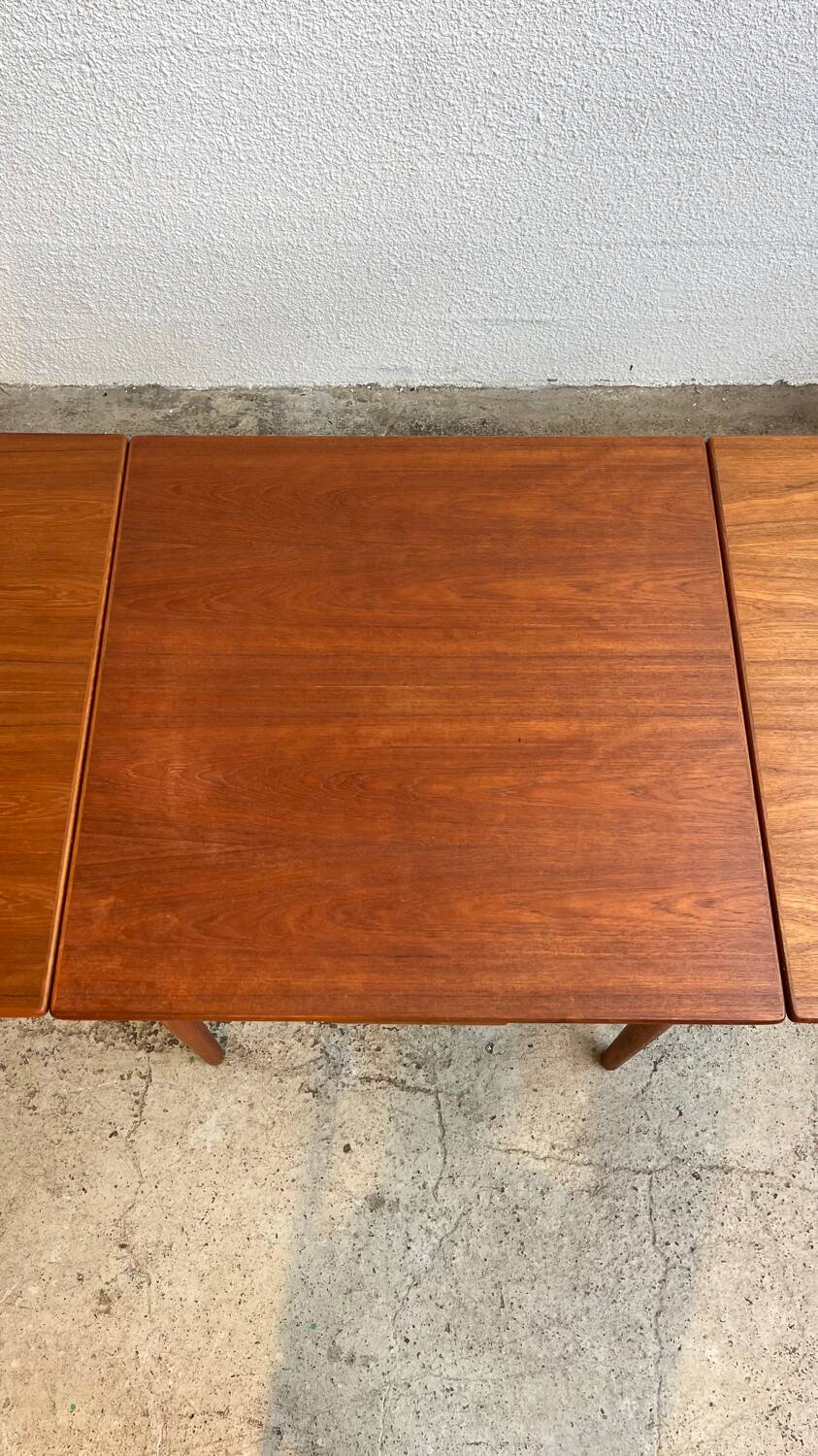 Table scandinave avec rallonges