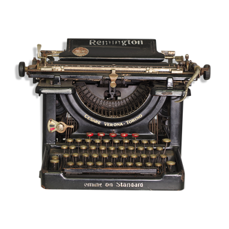 Remington Metal Typewriter, 1909