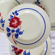 4 vintage dessert plates from K&G Luneville model Chantal 221014.
