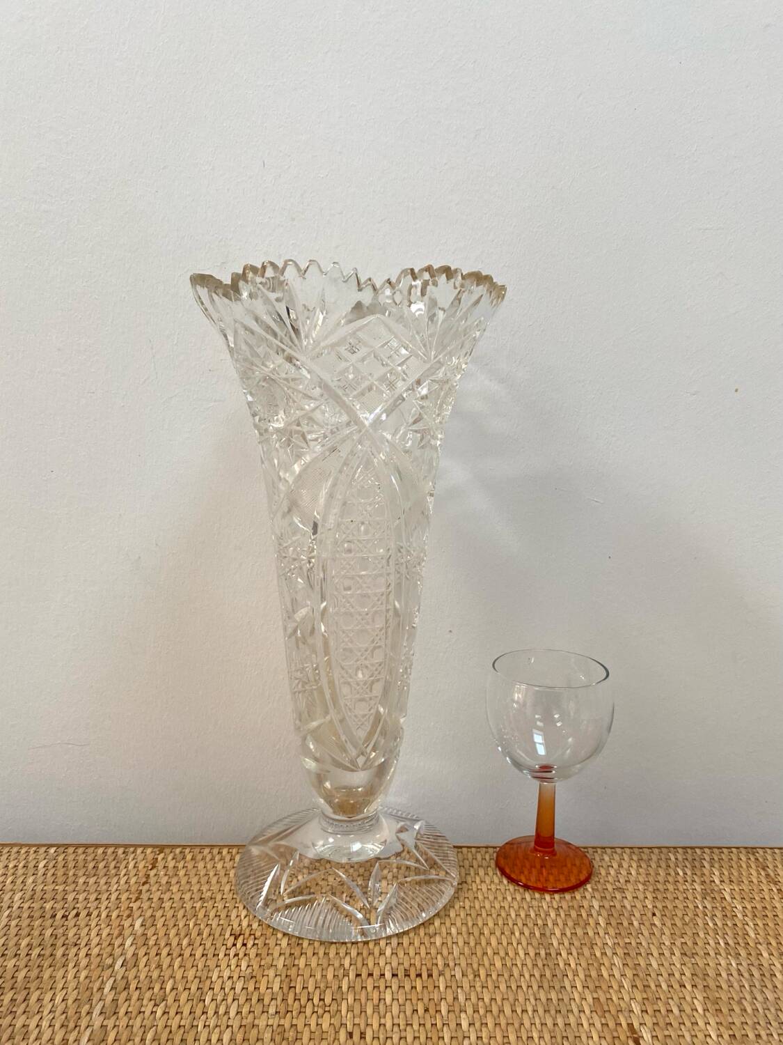 Large cut crystal vase - H35 cm