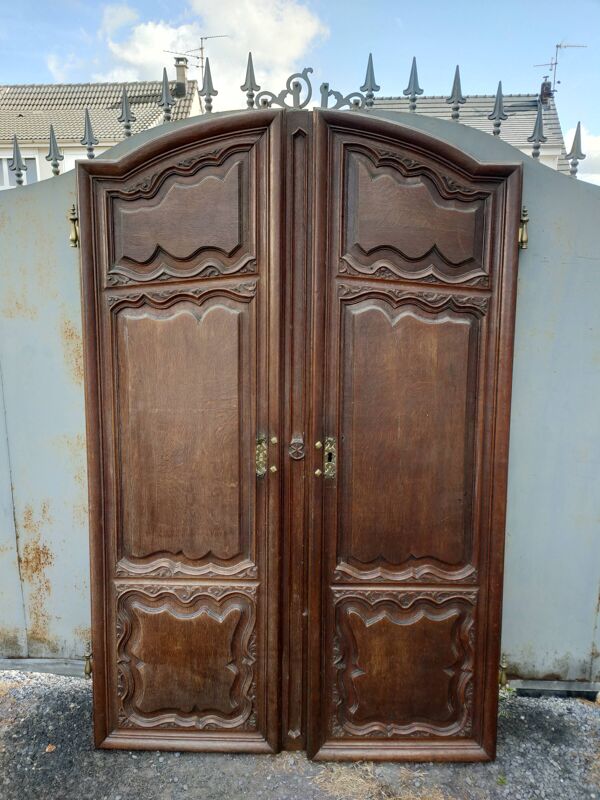 paire de porte d armoire  ancienne en chene