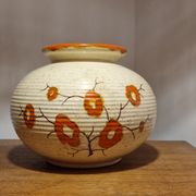 Vase poterie fleurie