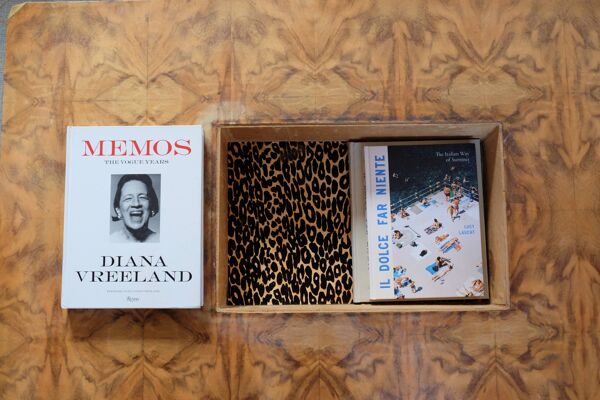 Table basse en loupe d'orme Alveo Willy Rizzo vintage