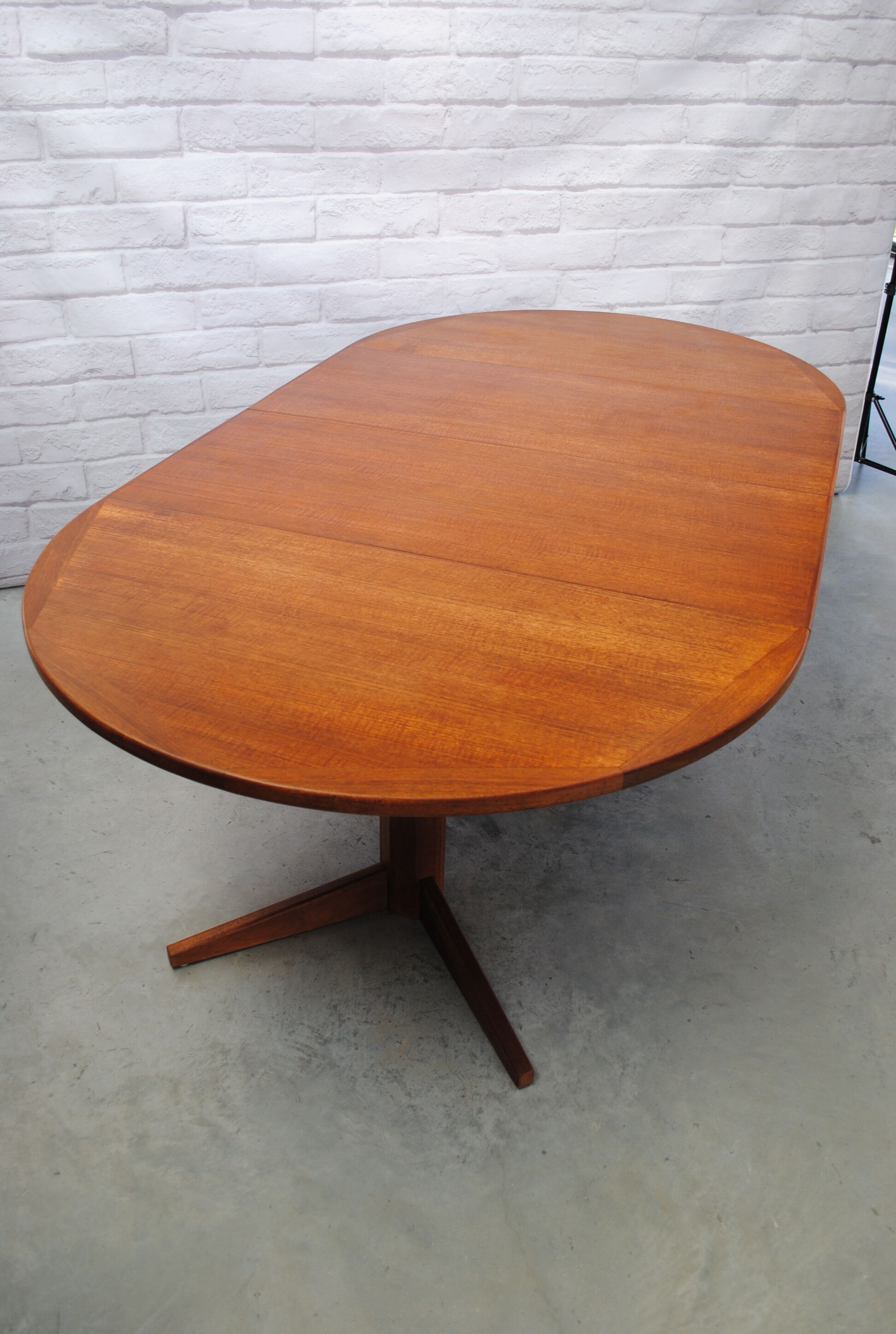 Table to eat expandable in teck