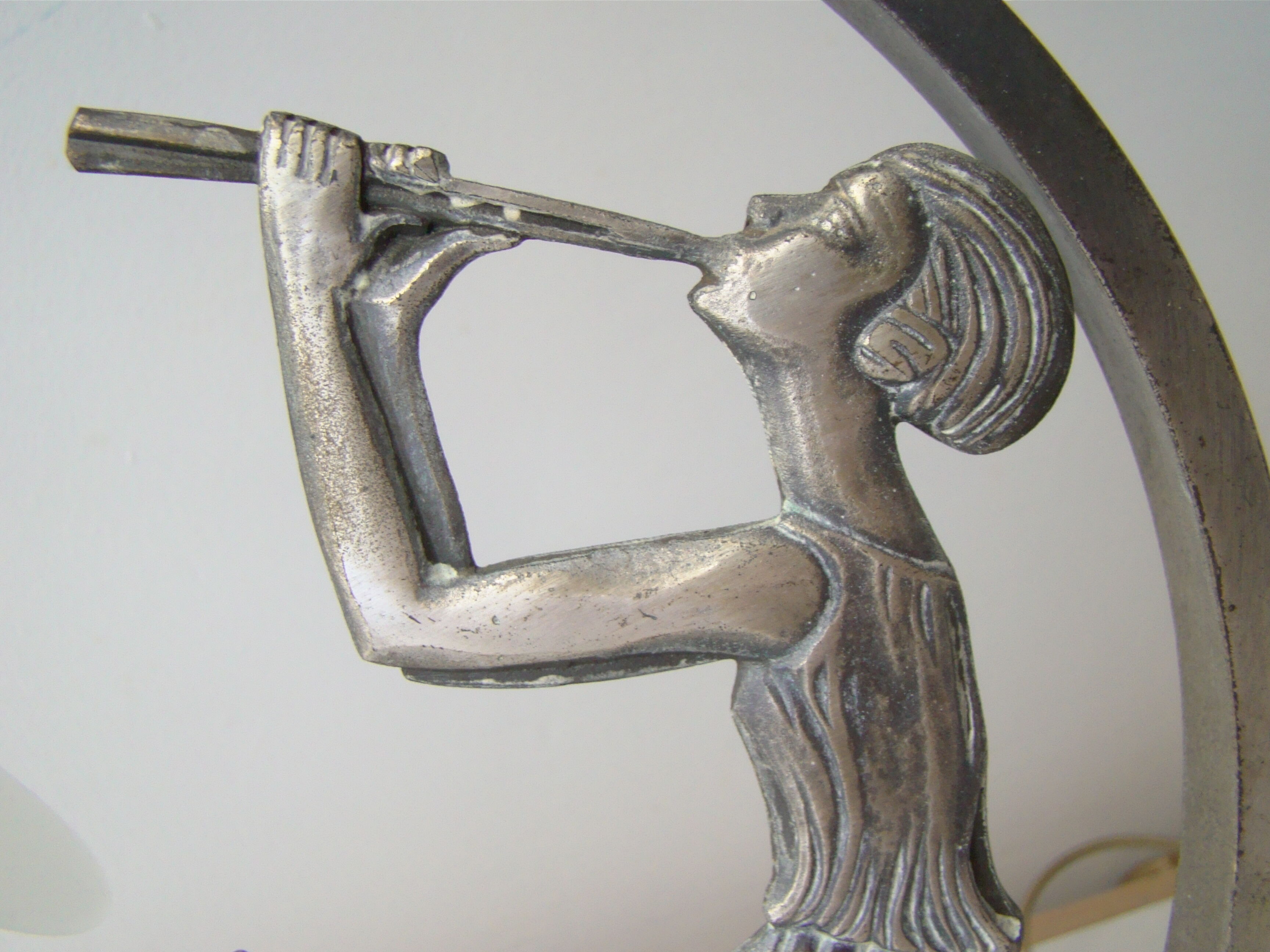 Art deco lamp, flute dancer