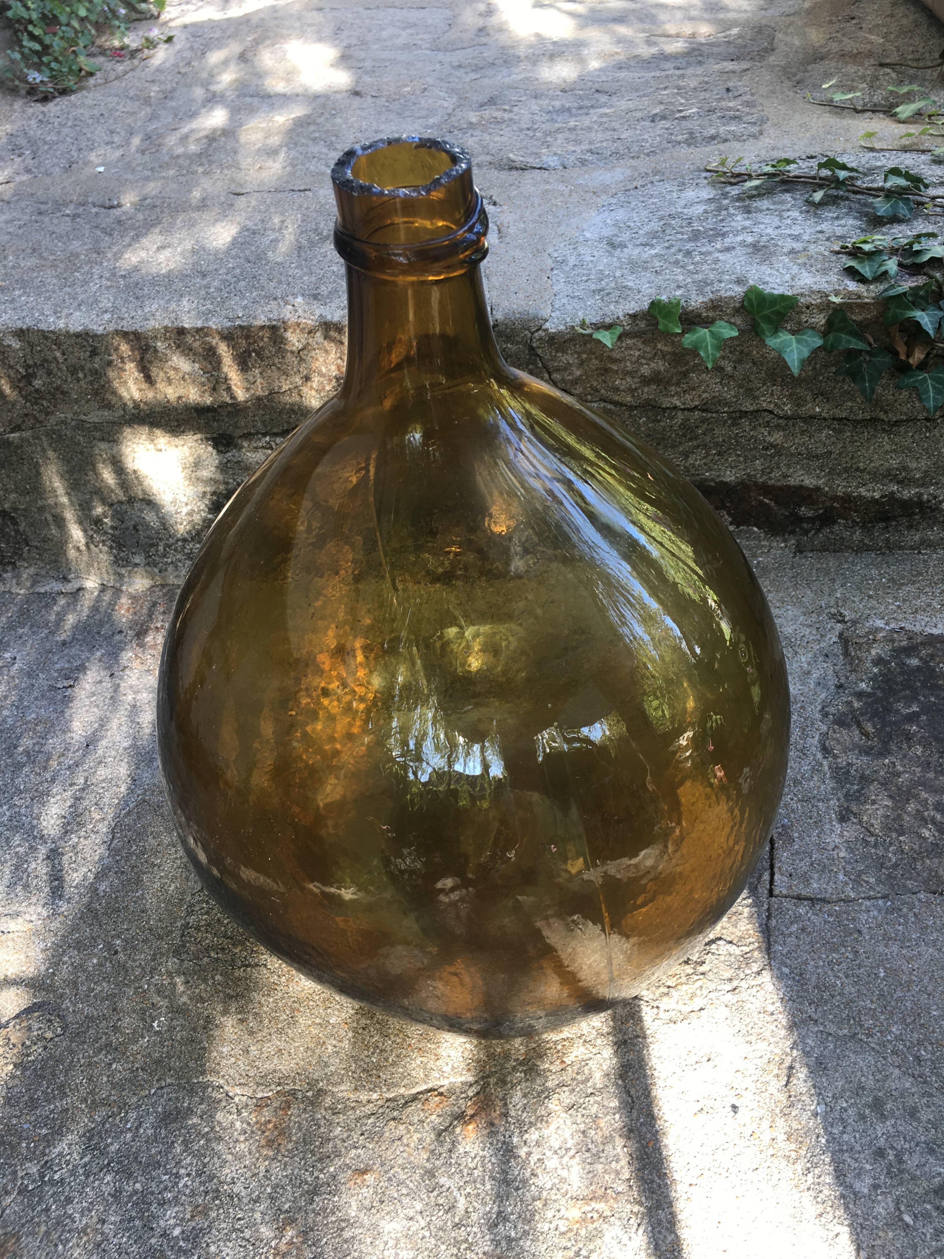 Amber color demijohn 10l