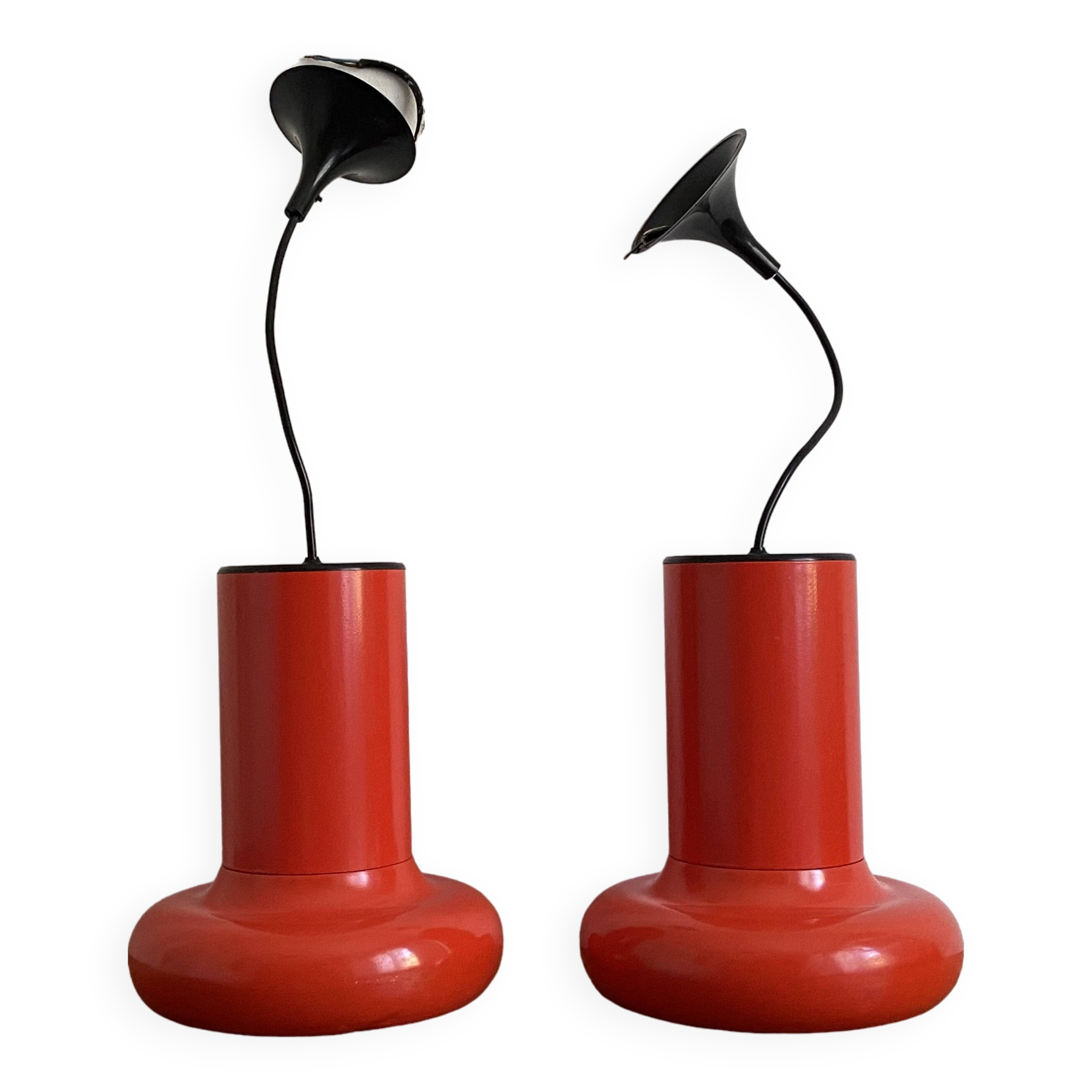 Lot de 2 suspensions lita. 1970. Modèle 6062.