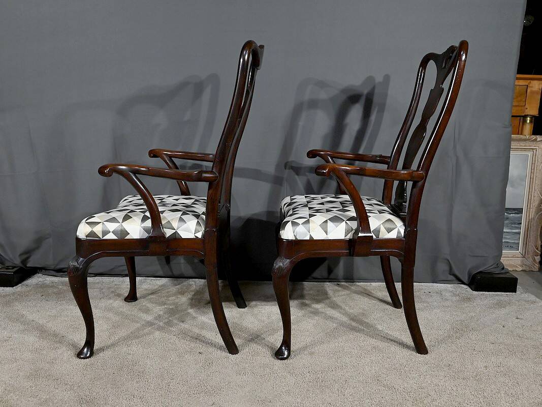 Pair of Chippendale Mahogany Armchairs, England - Early 20th Century