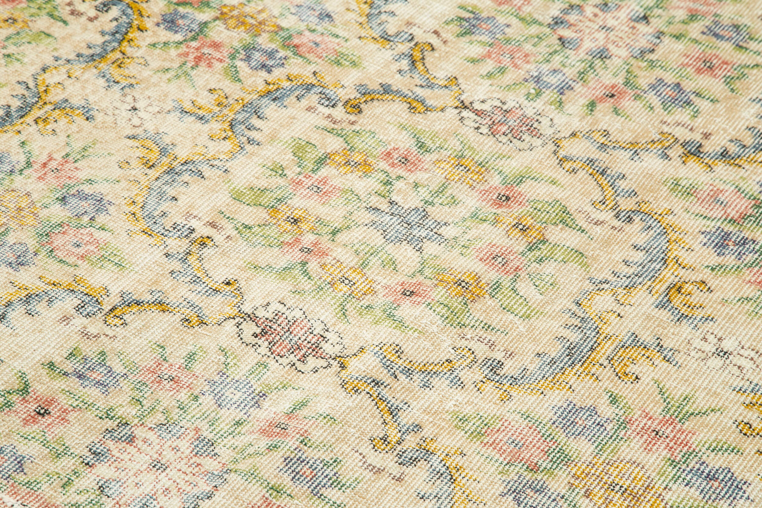 Oriental handmade rustic 1970s beige carpet 161 cm x 267 cm