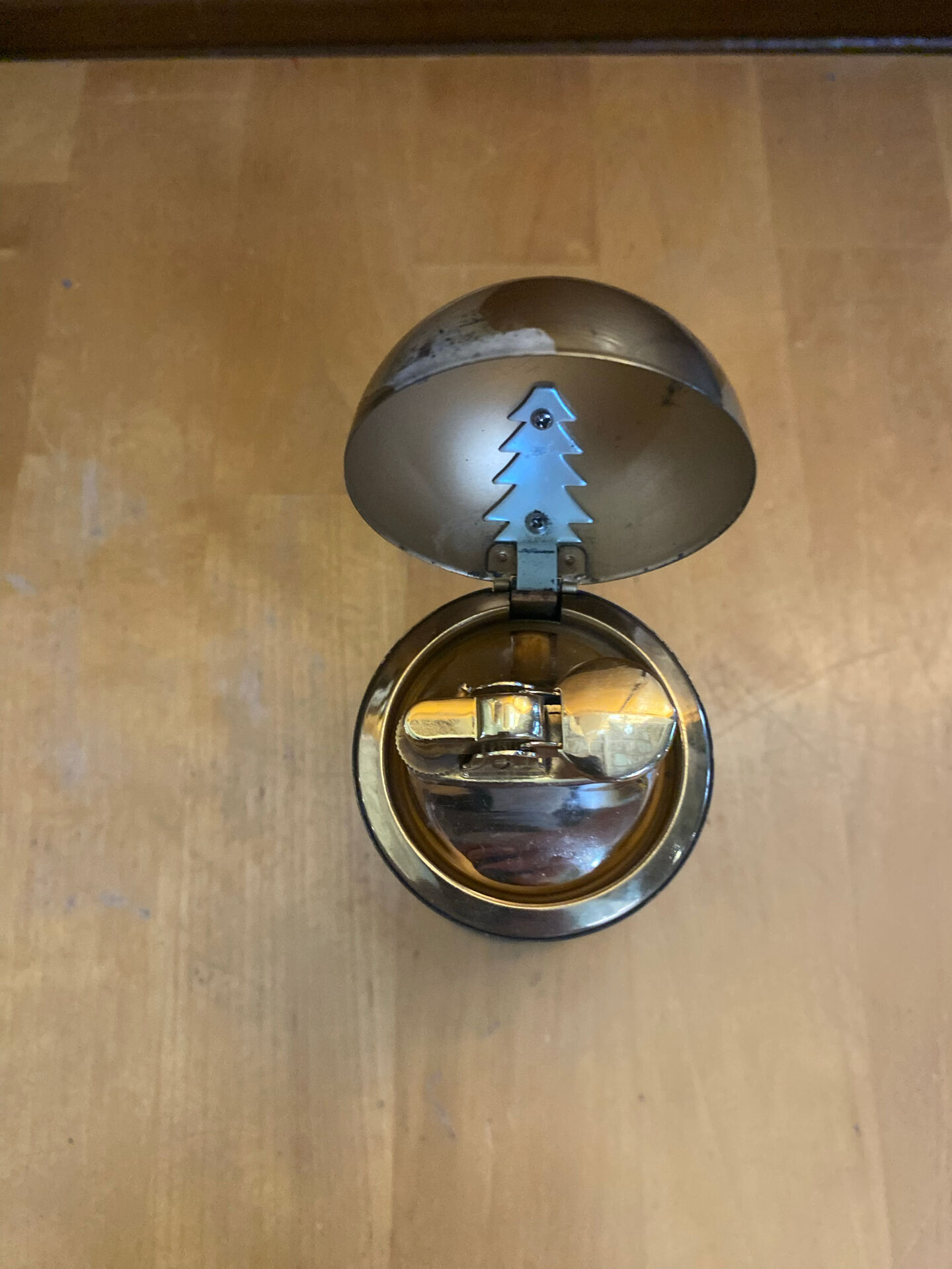 Vintage 1960s Brass World Map Globe Lighter #E2