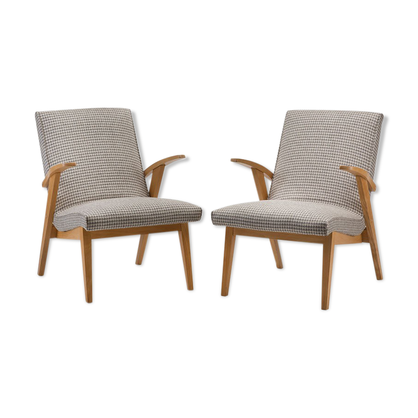 Pair of type 300-123 Puchały armchairs