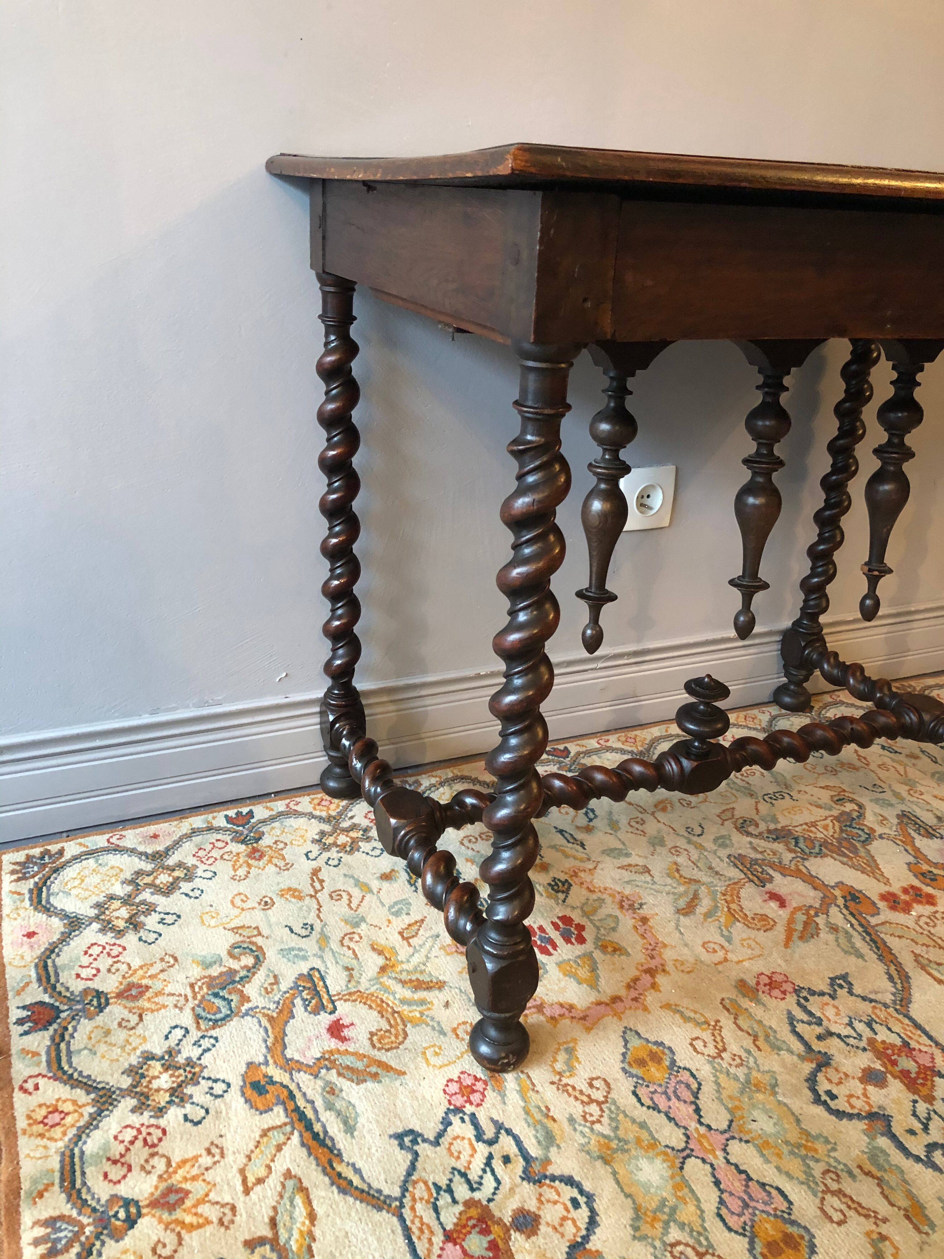 Office, writing table at the end of the 19th century