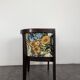 Fauteuil de restaurant motif florale en quantité