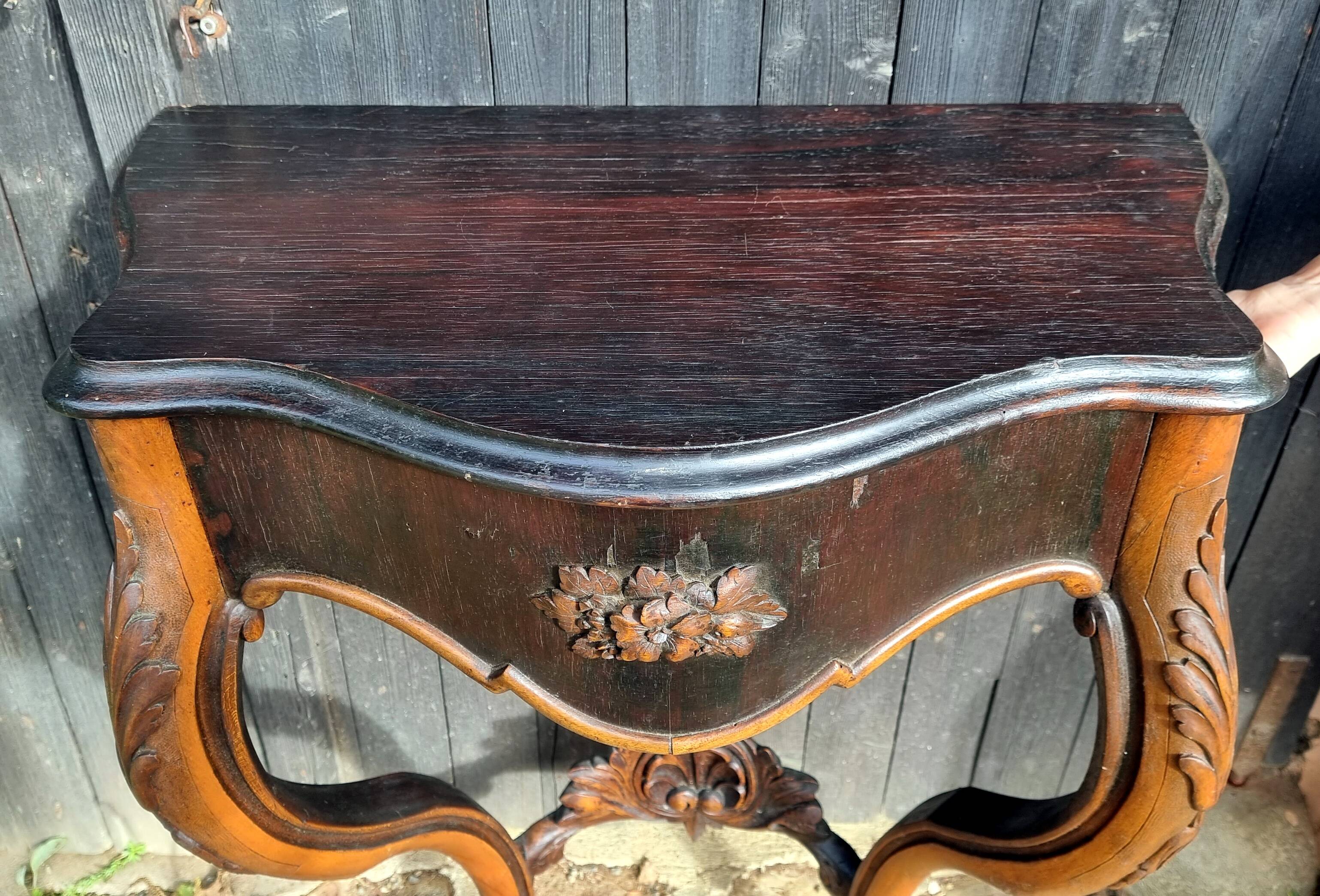 Late 19th century wall-mounted wooden console