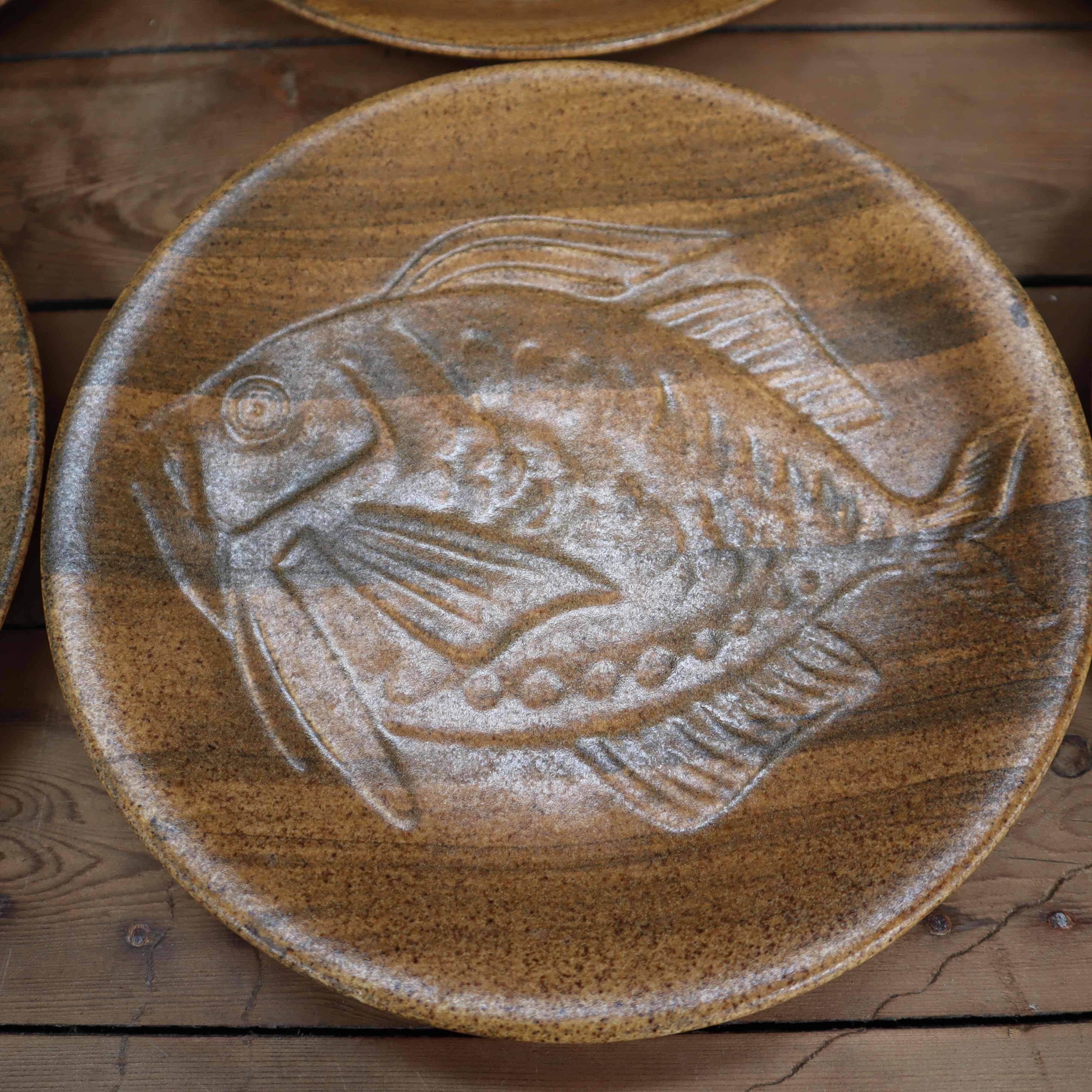 Six vintage ceramic fish plates Chantilly