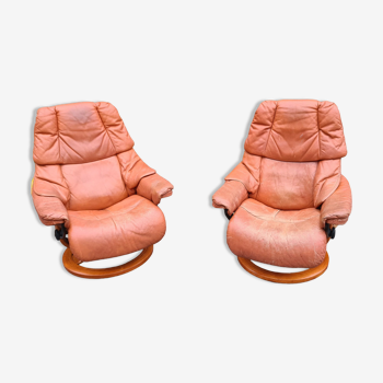 Pair of super comfortable ekornes stress-free leather swivel chairs / vintage