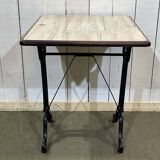 Bistro table with cast iron base - modern design