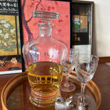 Glass carafe