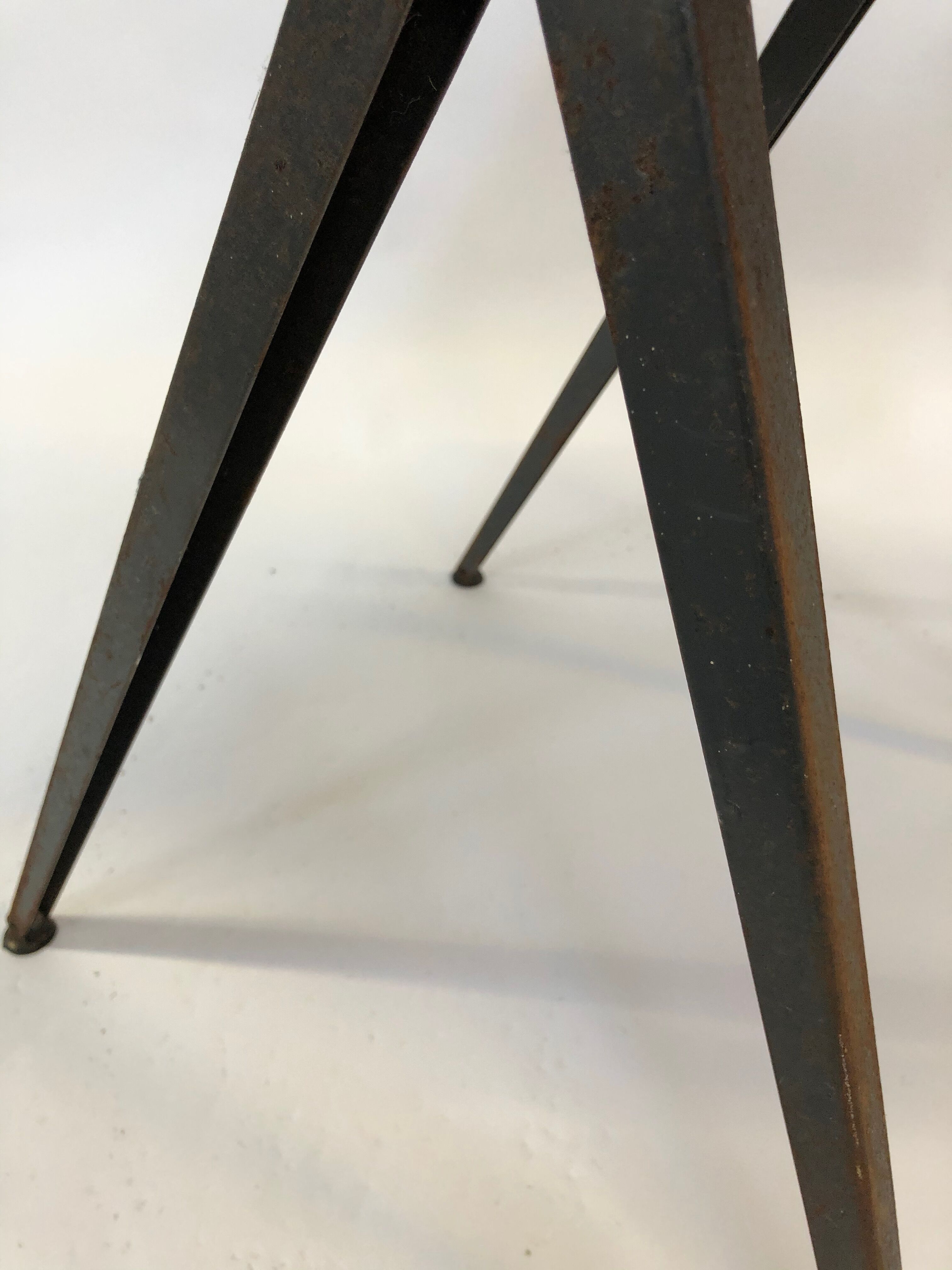 Ensemble de quatre chaises d'école vintage Marko Holland du style Friso Kramer des années 60