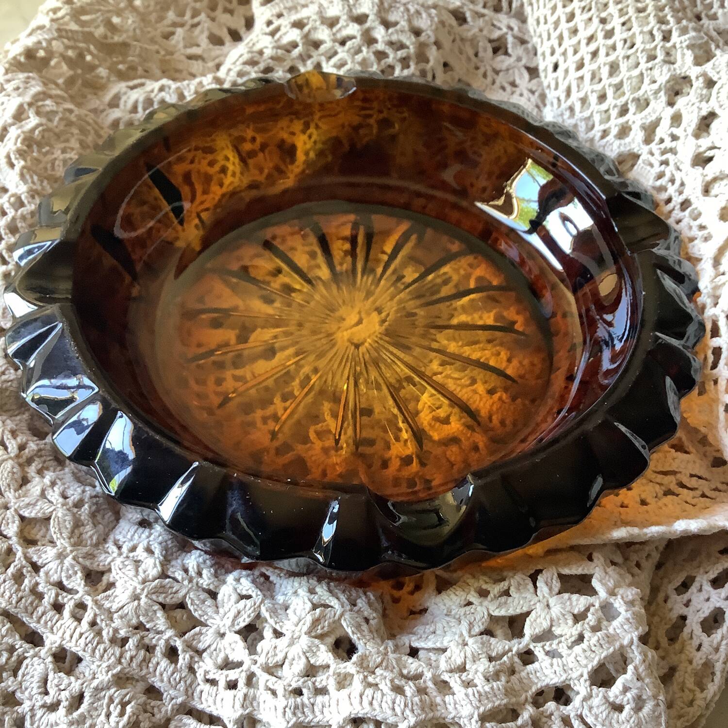 Amber glass ashtray 🇫🇷