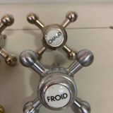 Hot/cold faucet head set