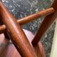 Tabouret en bois verni