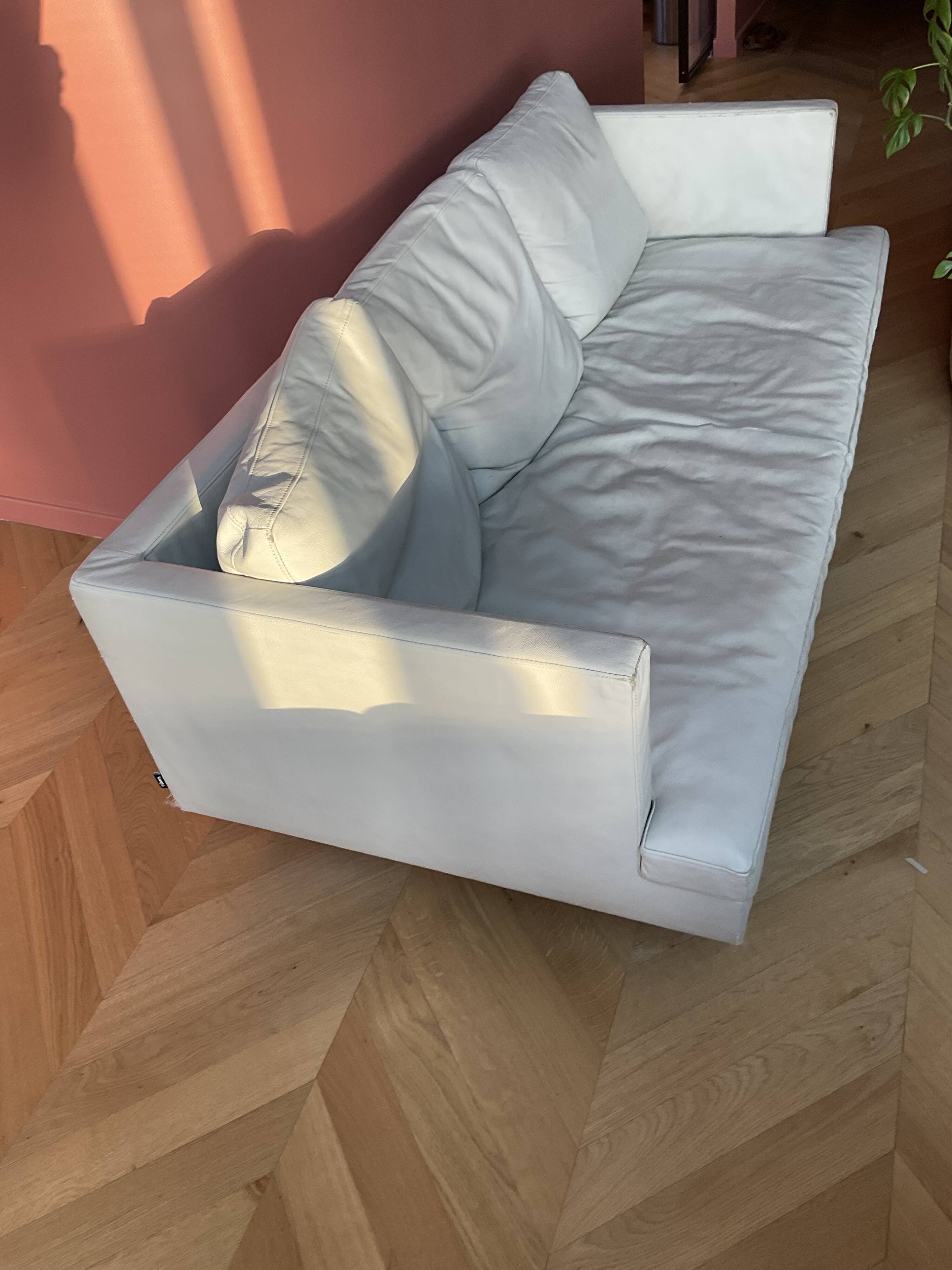 Cinna "Stricto Sensu" 3-seater sofa in chalk leather, designer Didier Gomez.