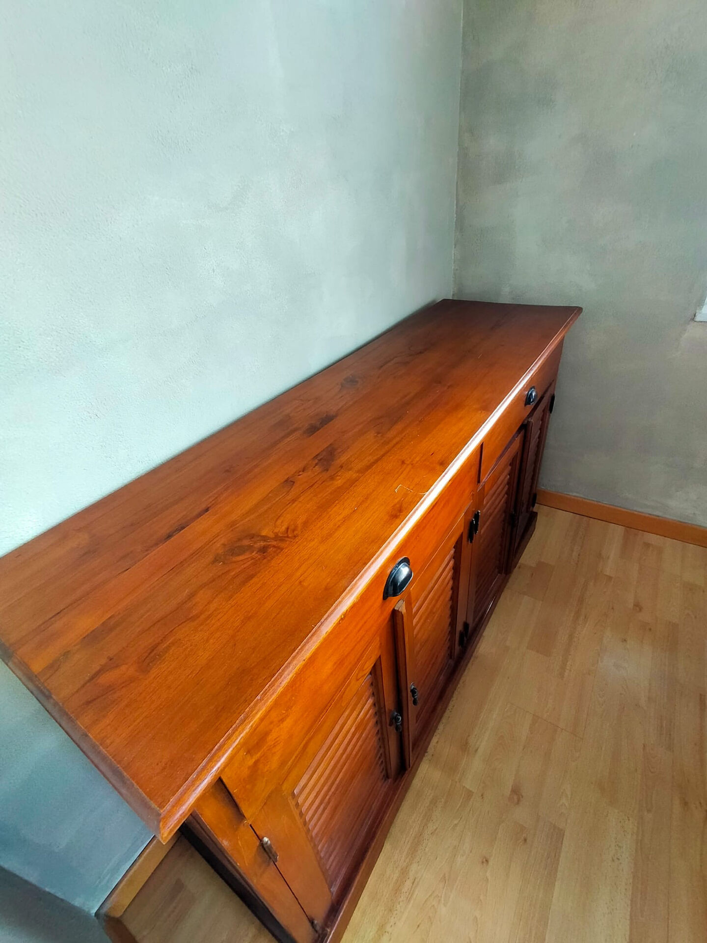 Wooden buffet with shutter doors – Colonial and chic country style