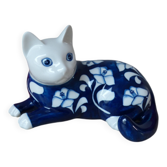 Villeroy & Boch white and blue porcelain cat statuette signed Gallo