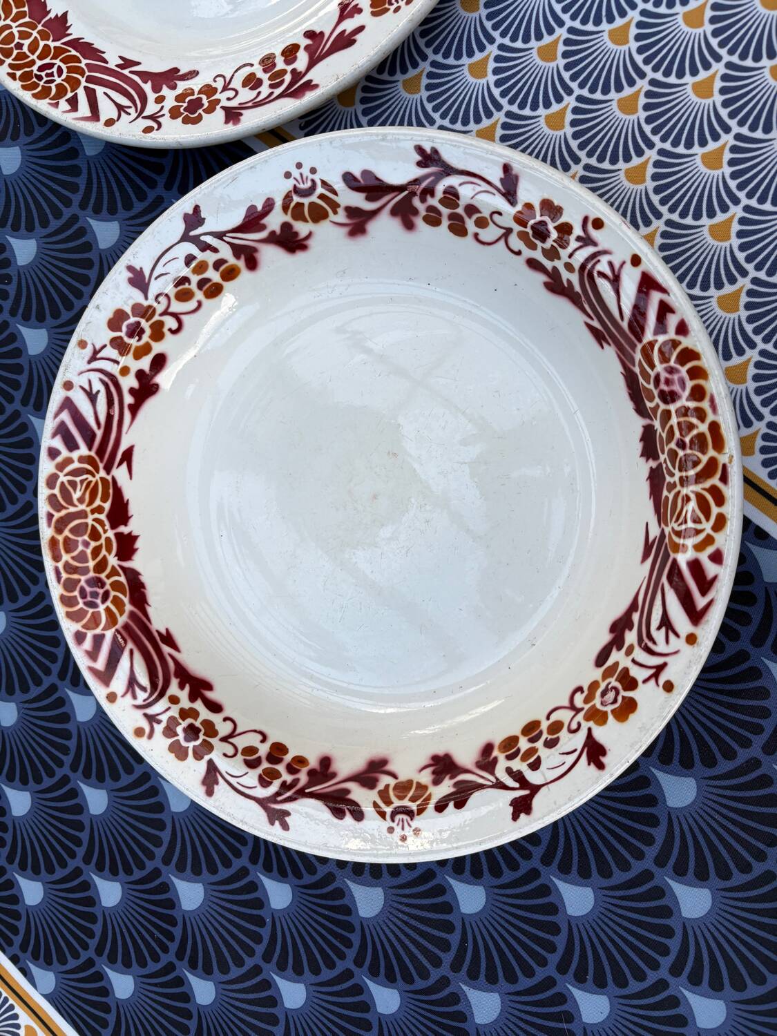 Service plates Badonviller