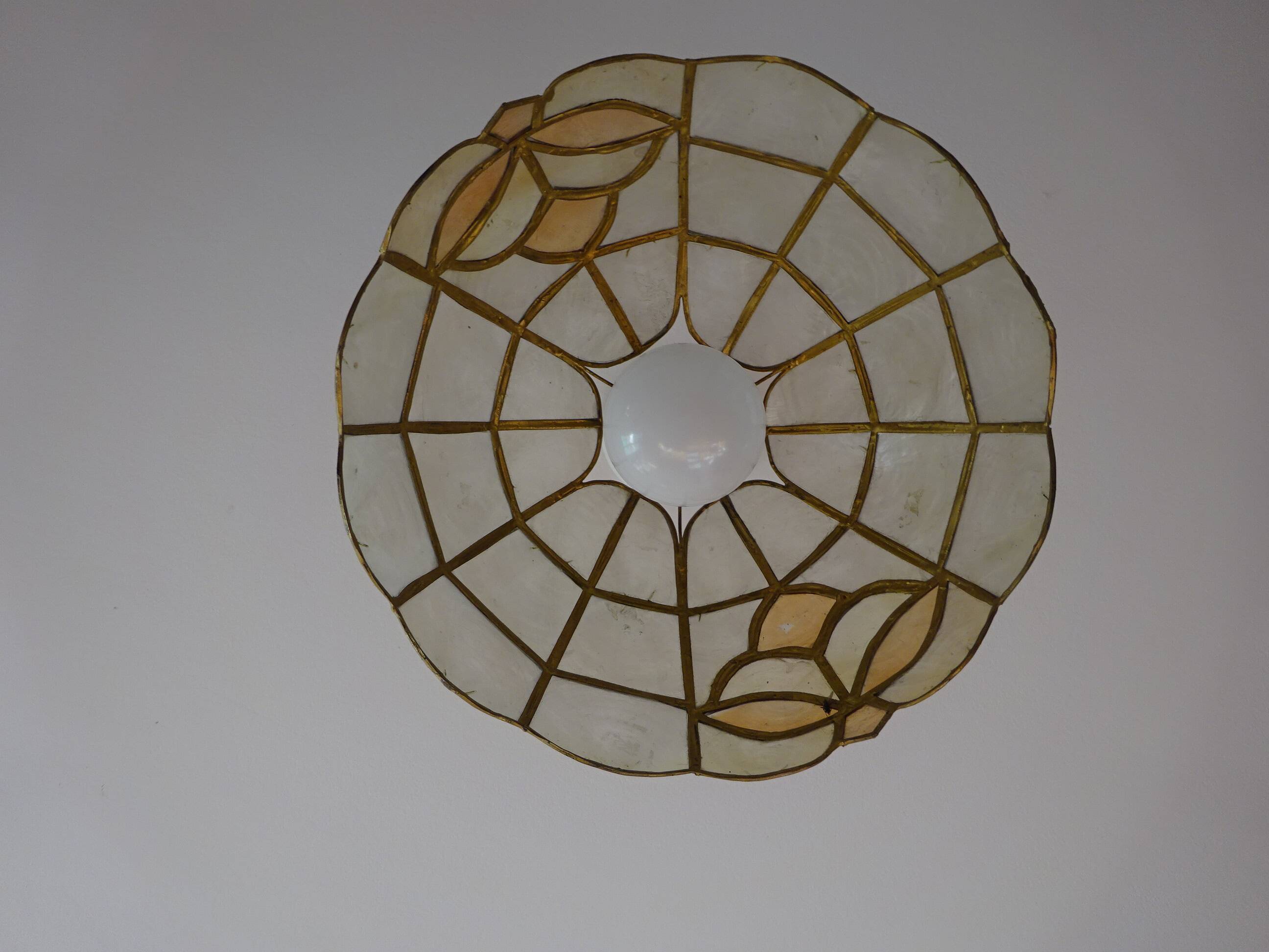 Mosaic mother-of-pearl pendant