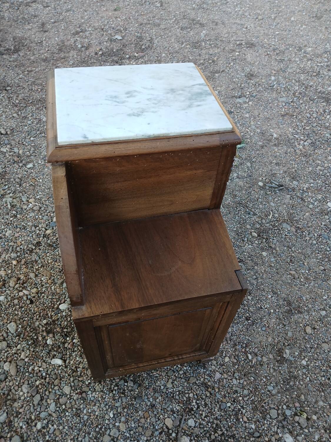 Chevet/ petit meuble art déco
