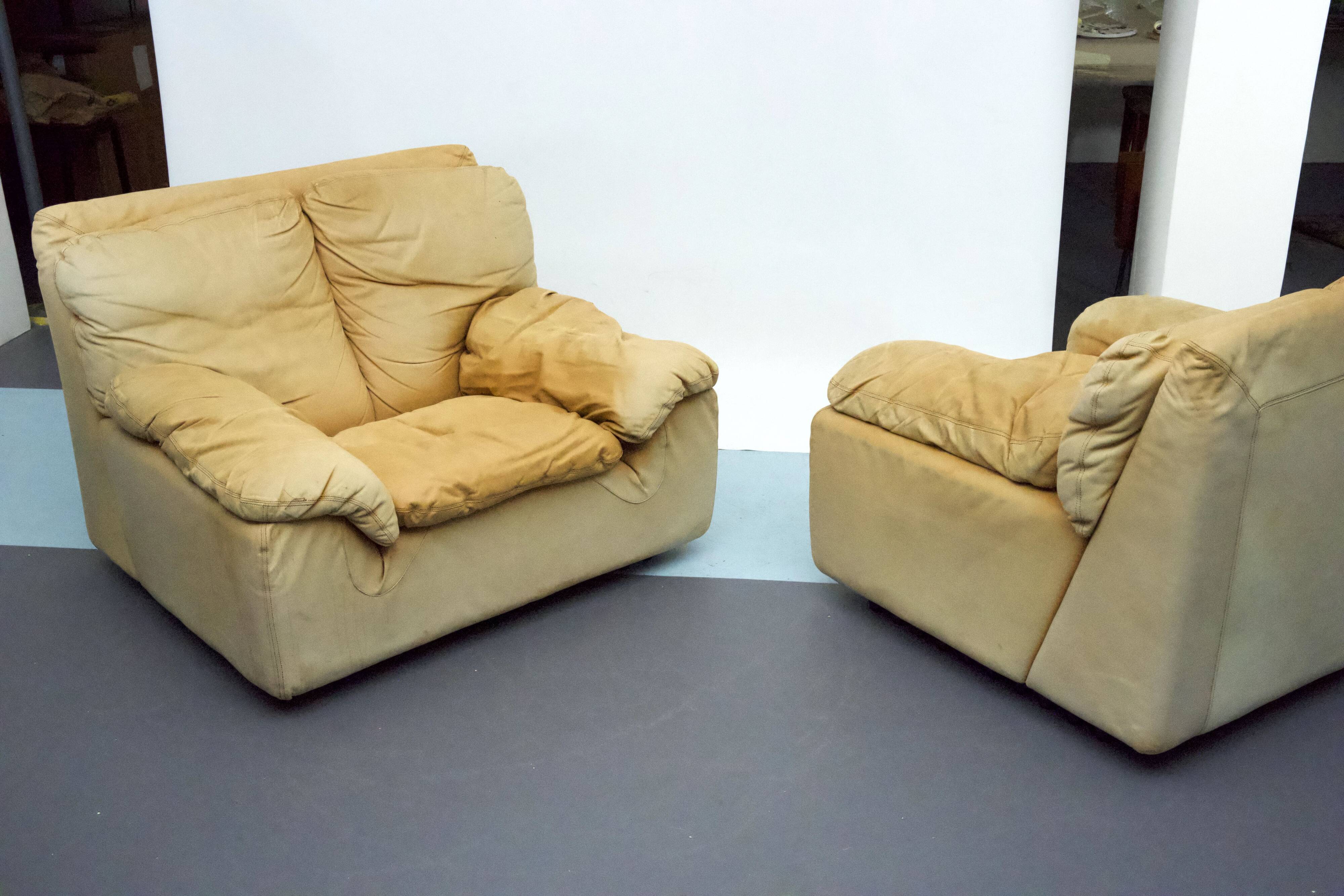 Vintage pair of leather armchairs by Ammannati and Vitelli for Brunati, Italy 1970s.