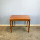 Table d'appoint par Henning Kjaernulf pour Vejle Stole- & Møbelfabrik, teck, années 1960.