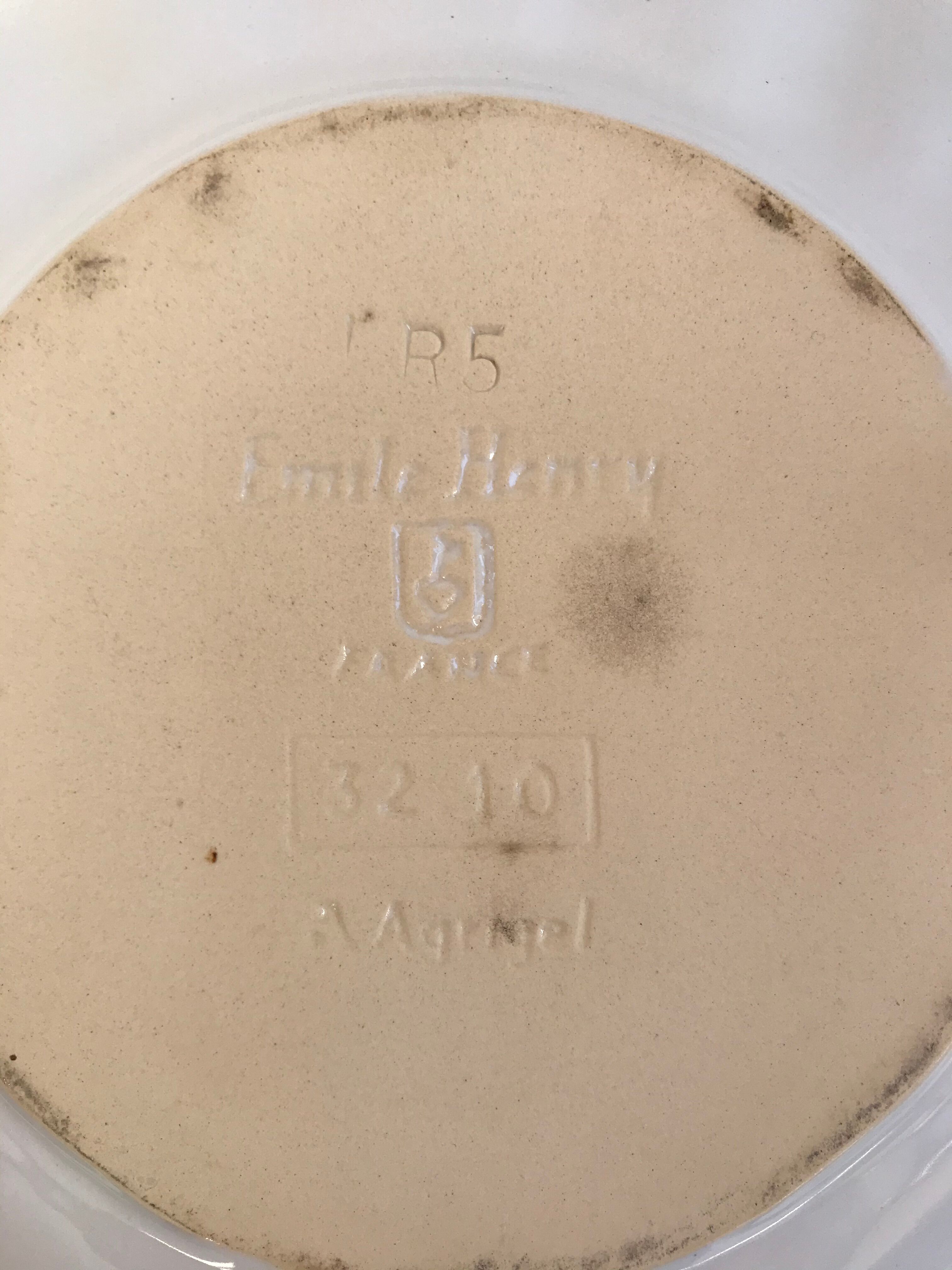 White dish with scallops by Emile Henry