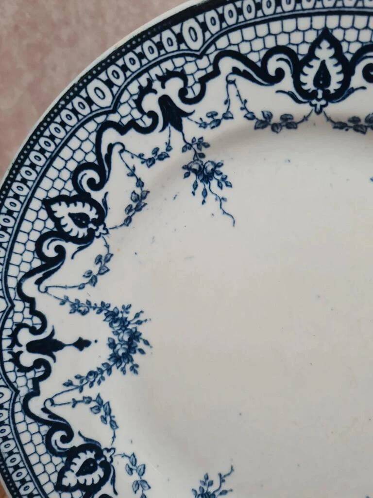 Antique flat plate Creil & Montereau "garlands" blue decoration