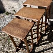 Tables gigognes