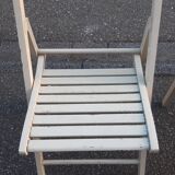 Set of 4 vintage folding chairs.
