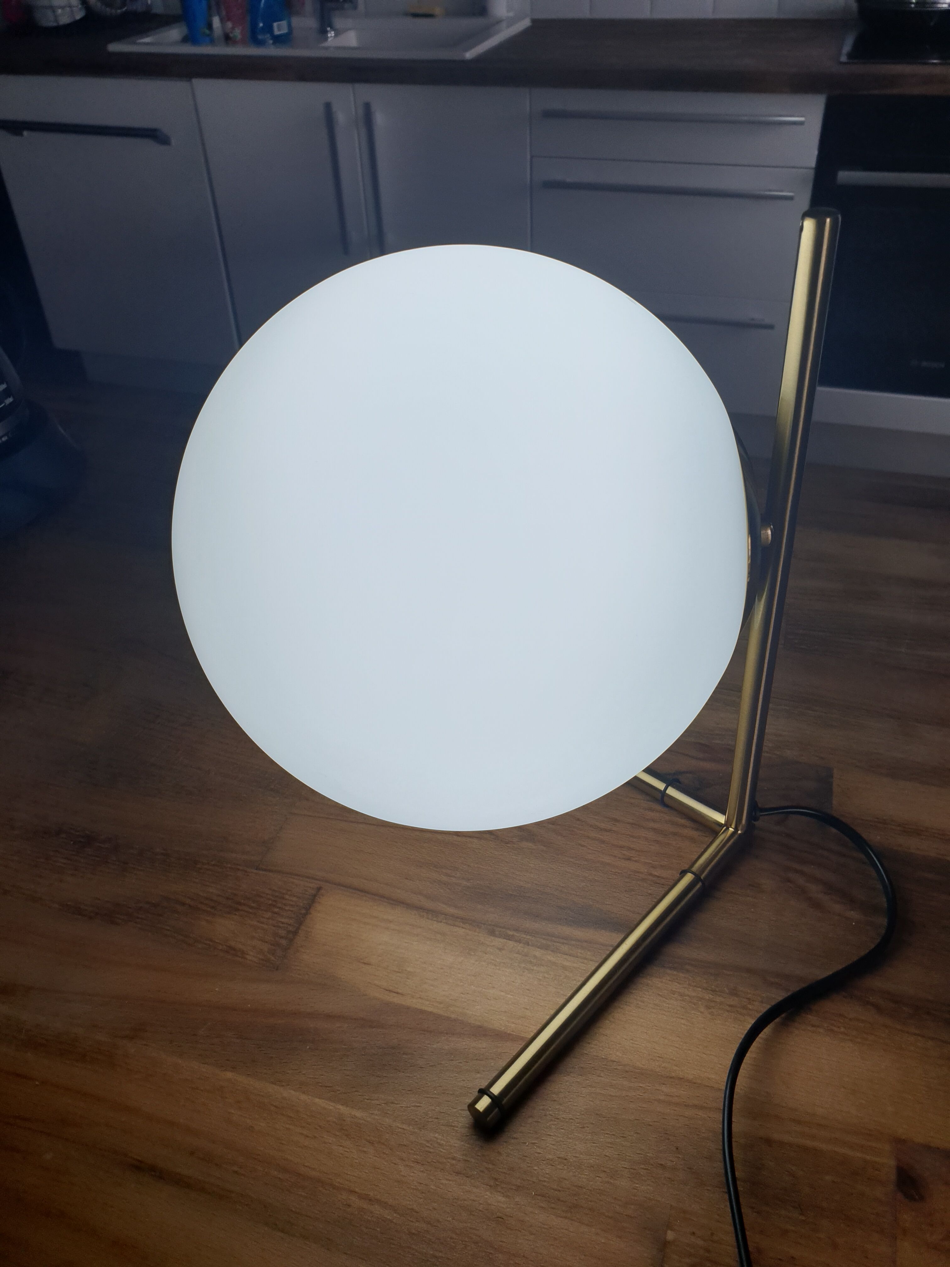 Brenda lamp -BSL Concept