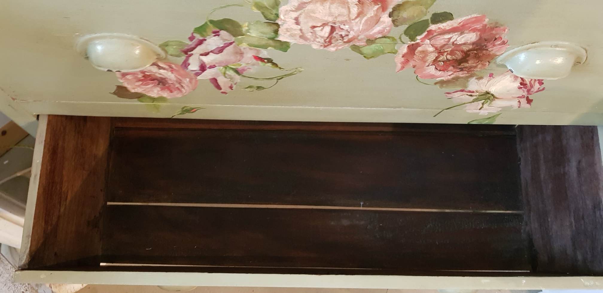 Old hand-painted English chest of drawers loom drawers