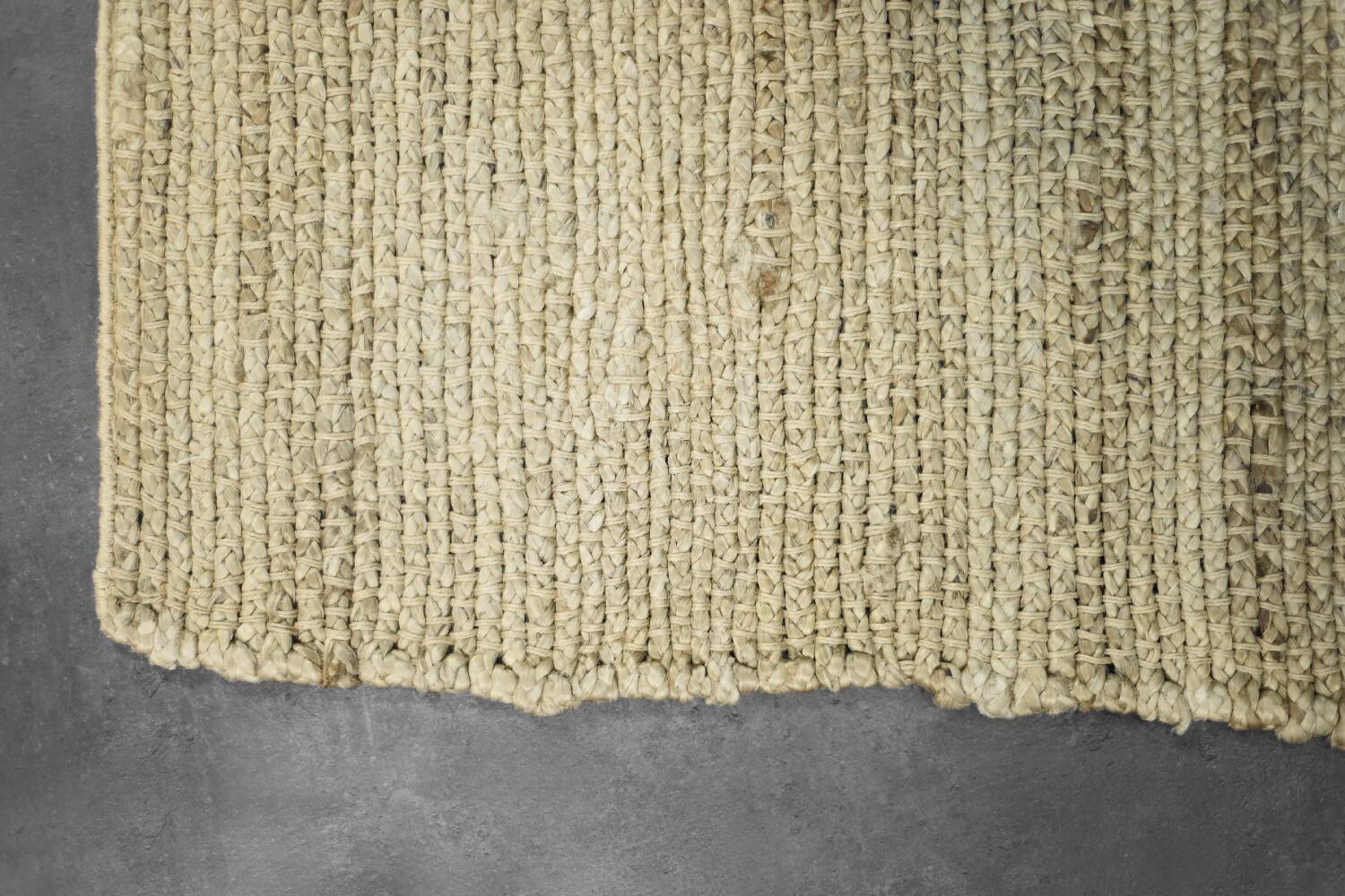 Flat-woven jute Indian rug, 1970s